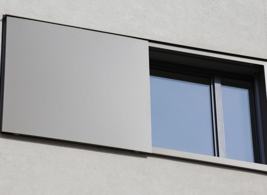 Rénovation de fenêtres à Nimes et dans le Gard