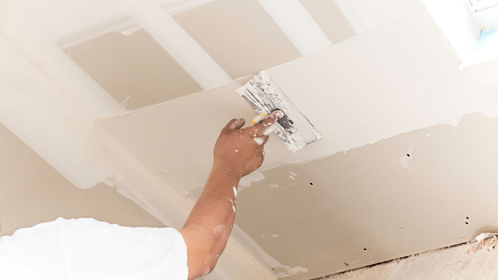 Rénovation peinture intérieure maison Nîmes