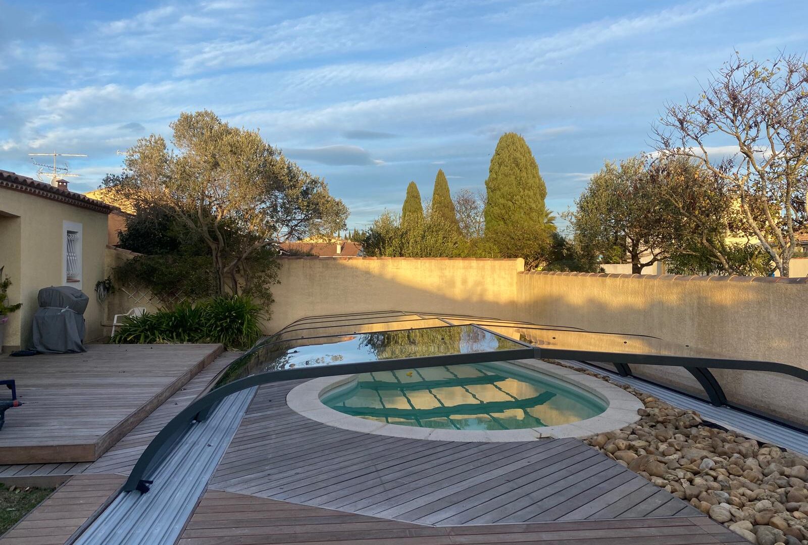 Abri de piscines dans le Gard 10